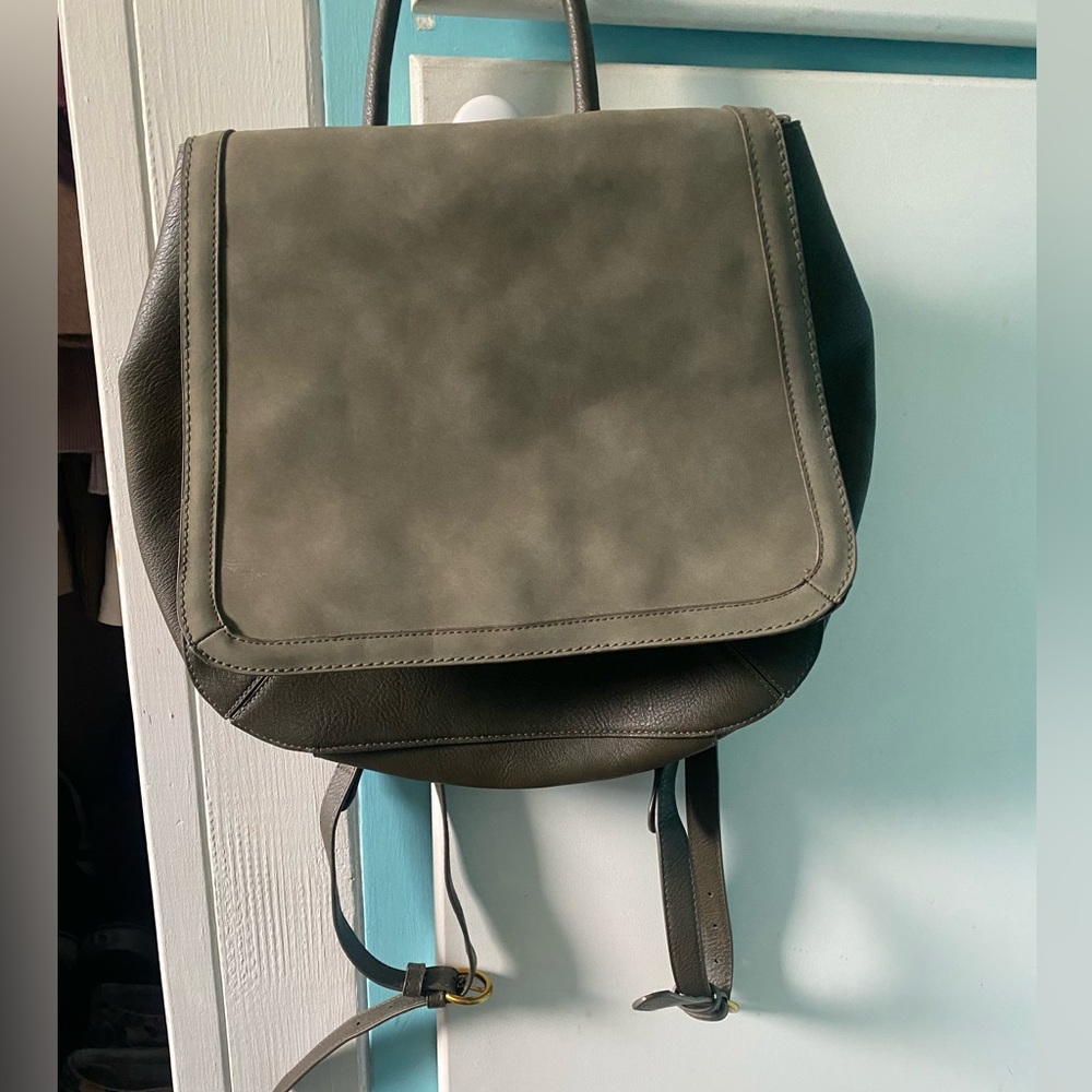 NWOT Universal Thread Backpack